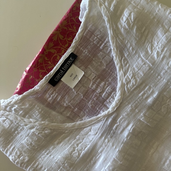 CAROL TURNER TUNIC (L) WITH A ROUNDED V-NECK/EUC - Picture 3 of 3